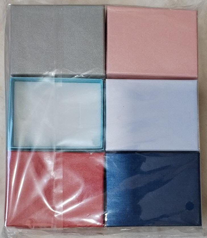 Docena de cajas multicolor 7*9