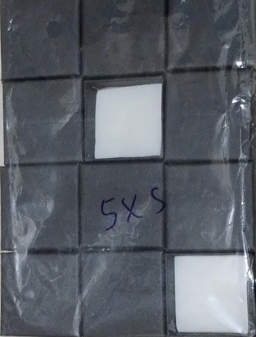 Docena de cajas negras 5*5
